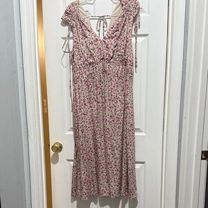 Time and Tru Floral Maxi Dress in Pink and Cream